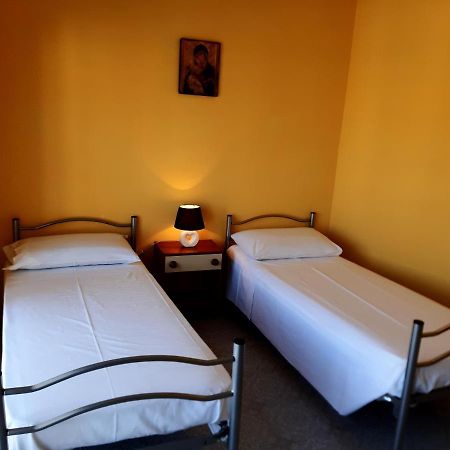 Easyroom Piovene Rocchette Εξωτερικό φωτογραφία